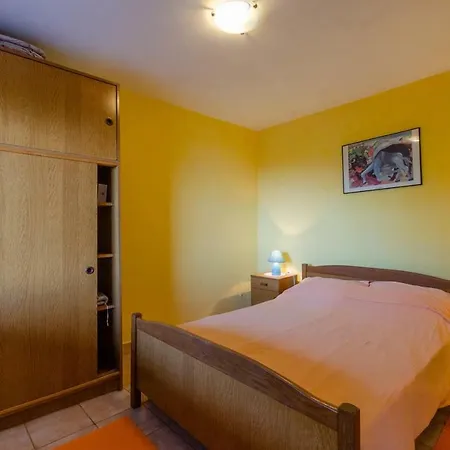 Holiday House 'babina' Čara