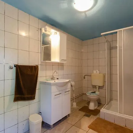 Prázdninový dům Holiday House 'babina'
